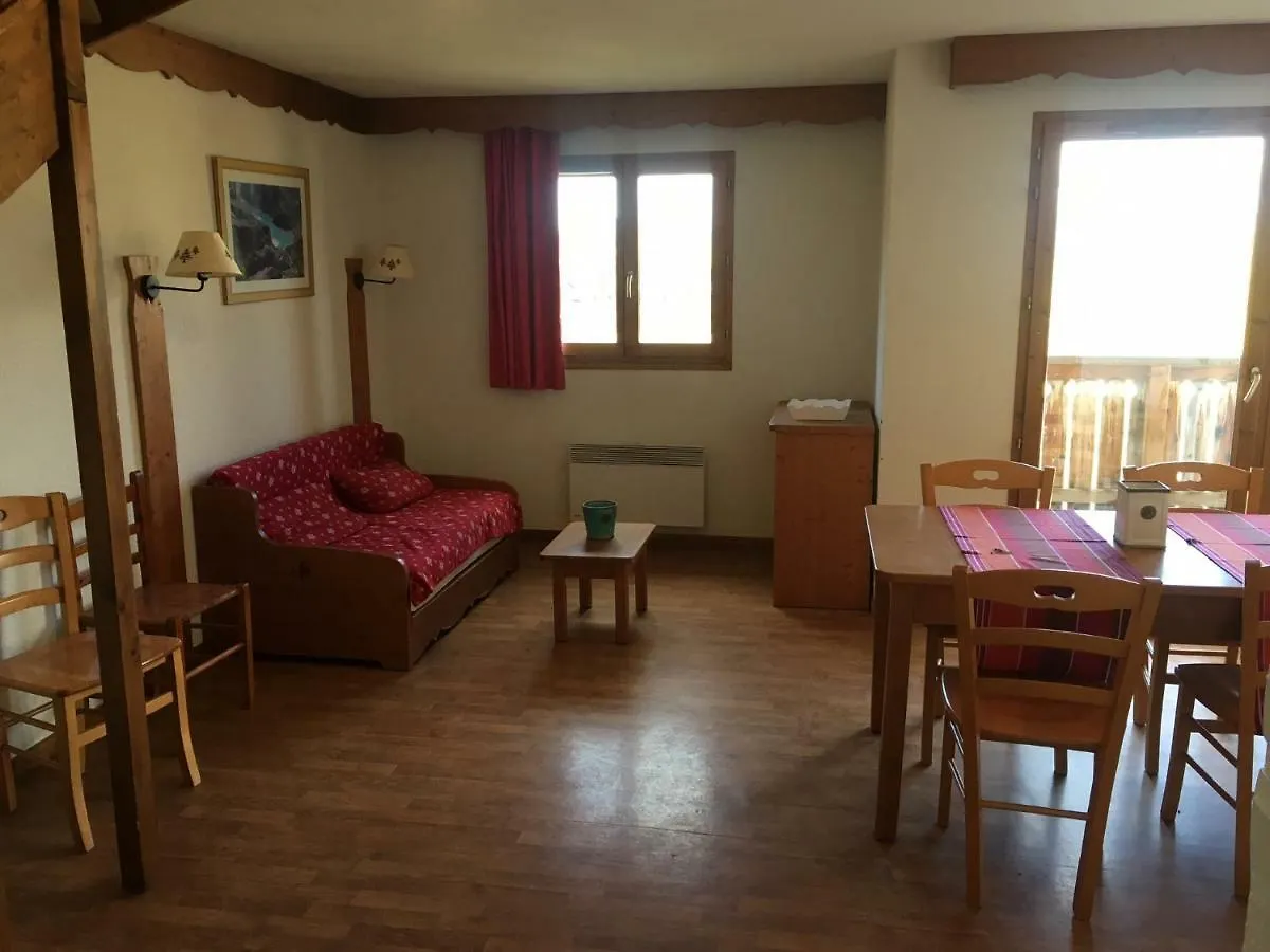 Appartement La Crete du Berger by Actisource, La Joue du Loup 0*,